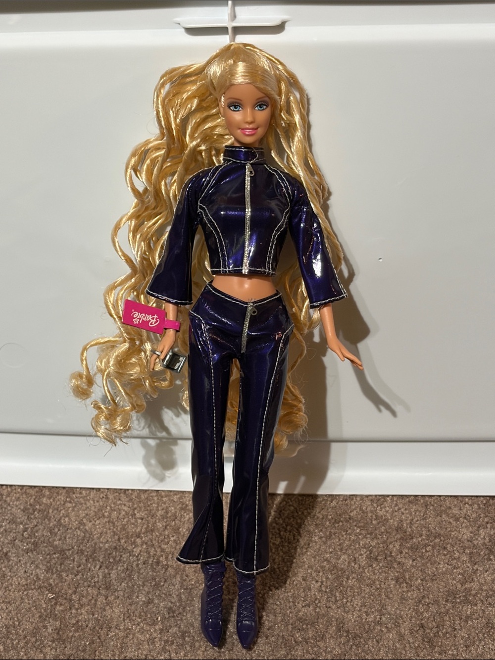 Barbie cool lookz doll # 2